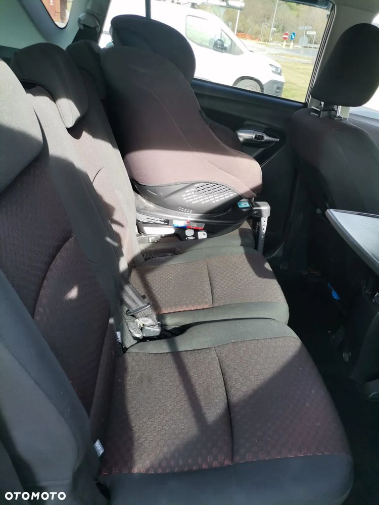 Toyota Verso 1.8 Multidrive Edition - 31