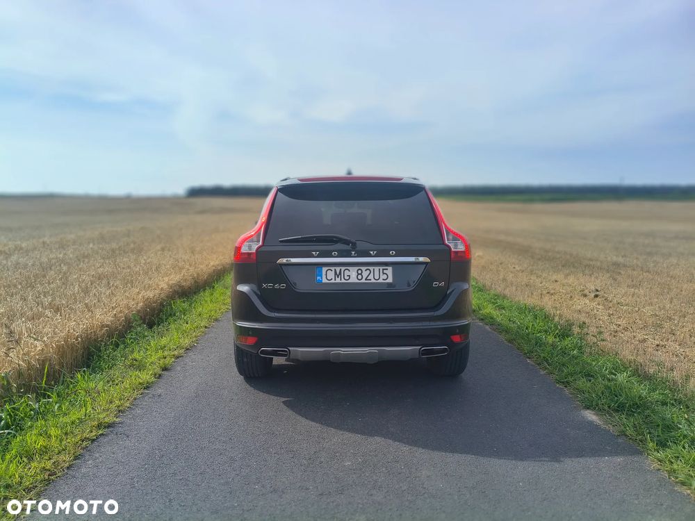 Volvo XC 60 D4 Drive-E R-Design Momentum - 6