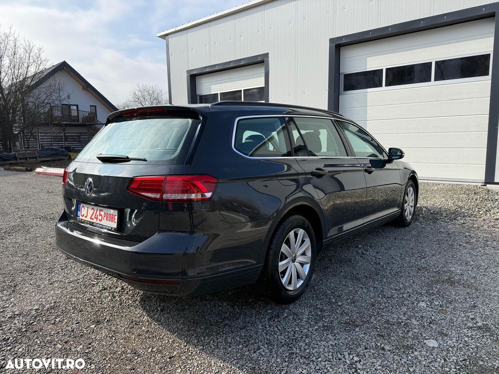 Volkswagen Passat 2.0 TDI SCR Comfortline - 3