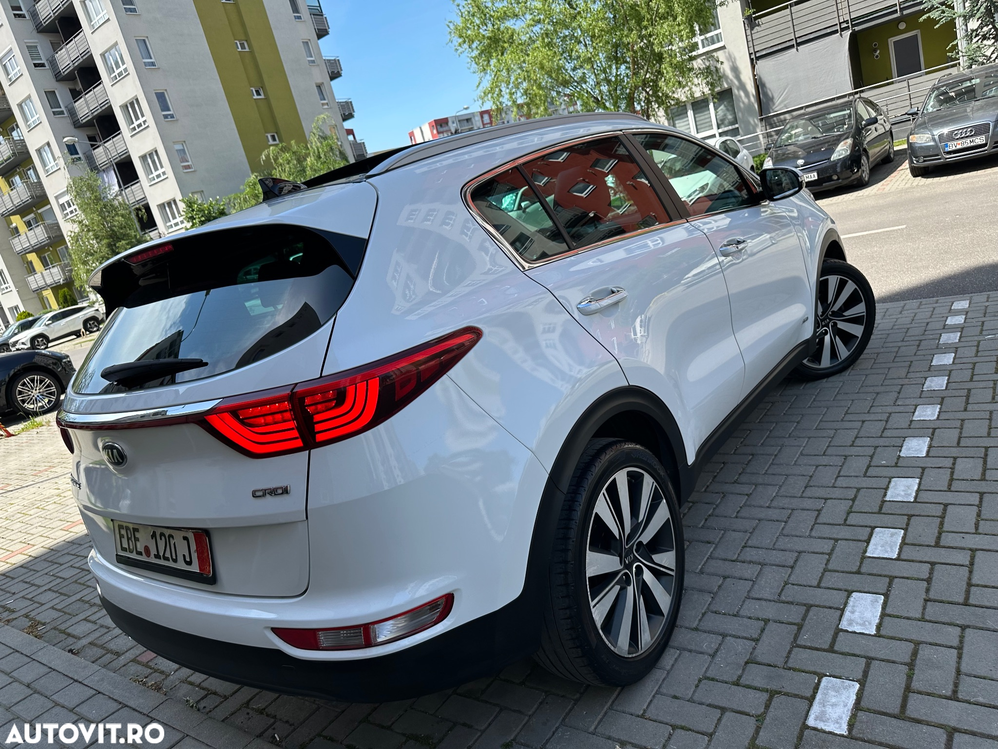 Kia Sportage 2,0 CRDI AWD Vision - 2