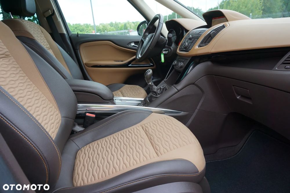 Opel Zafira 2.0 CDTI Cosmo - 17