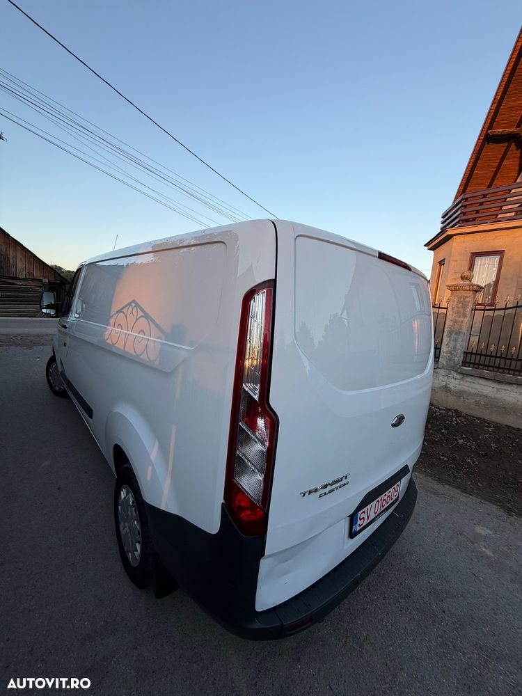 Ford Transit Custom LWB Combi Base - 11