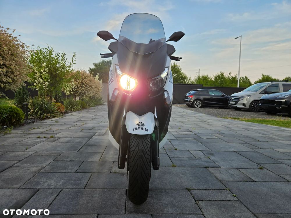 Yamaha X-max - 14