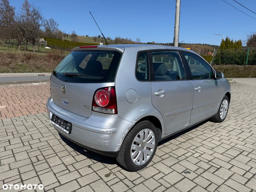 Volkswagen Polo 1.4 TDI DPF Sportline - 6