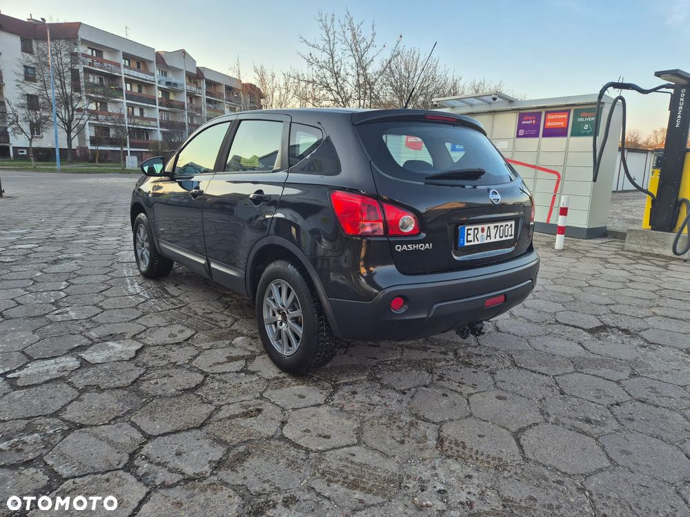 Nissan Qashqai - 2