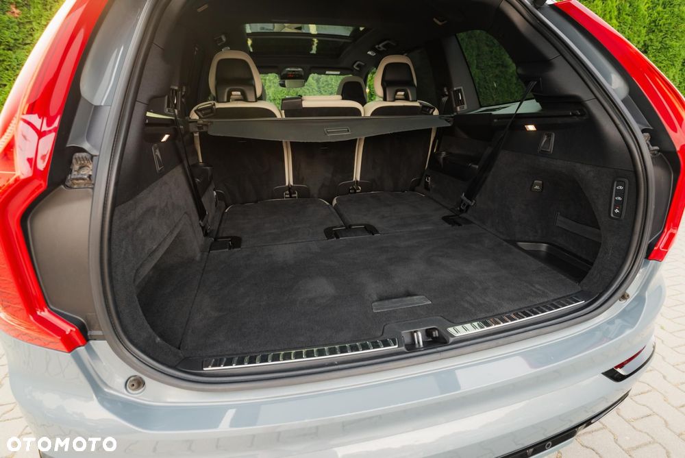 Volvo XC 90 - 35