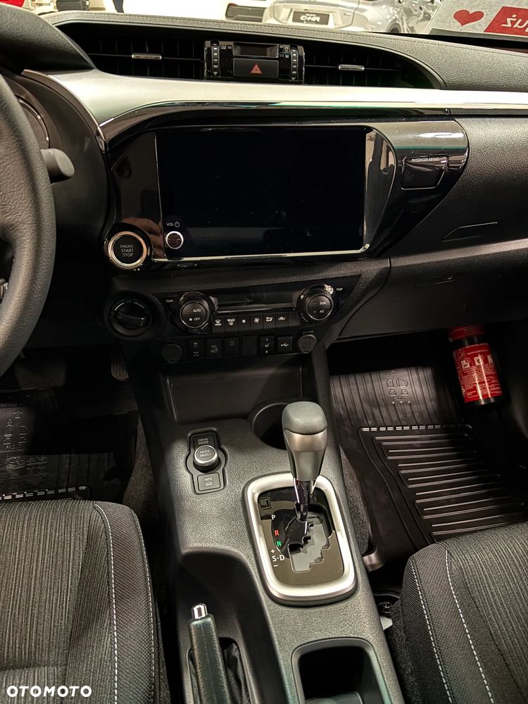 Toyota Hilux - 18