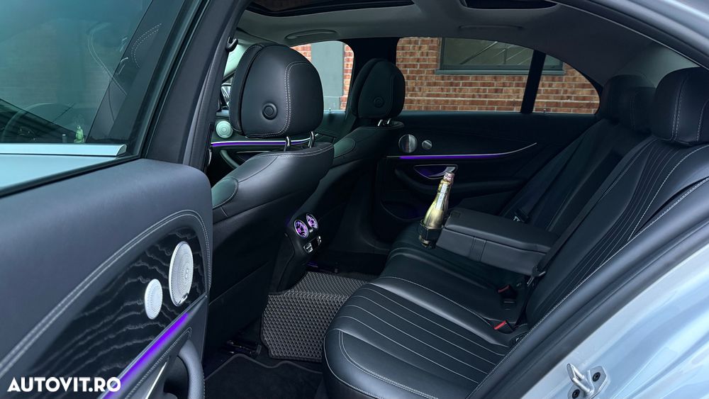 Mercedes-Benz E 300 - 6