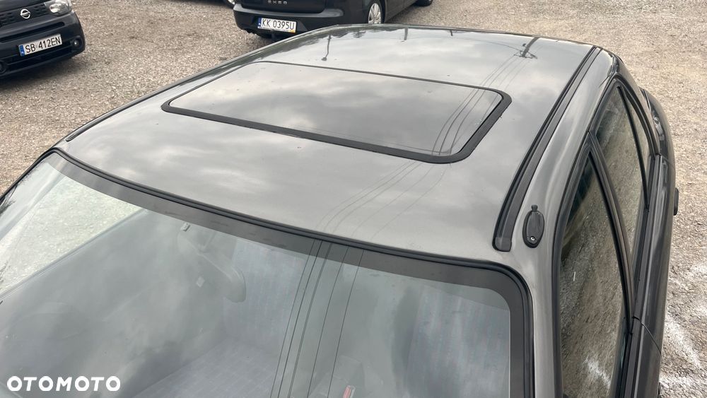 Mazda 323 1.7 D LX - 14