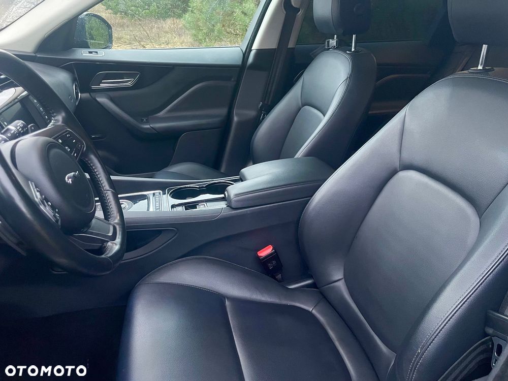 Jaguar F-Pace S AWD - 9