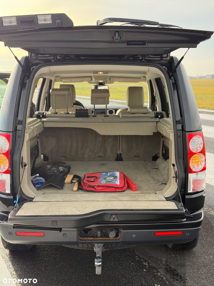 Land Rover Discovery 3.0D V6 HSE - 9