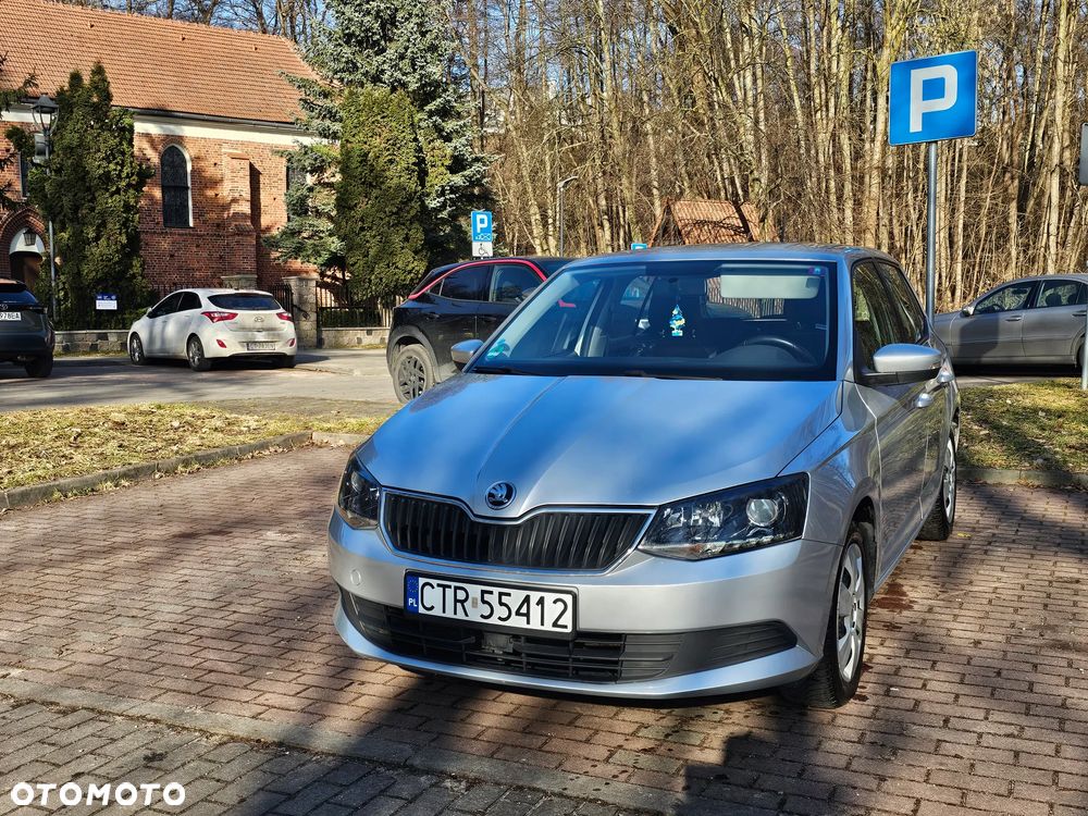Skoda Fabia 2015 photo 3