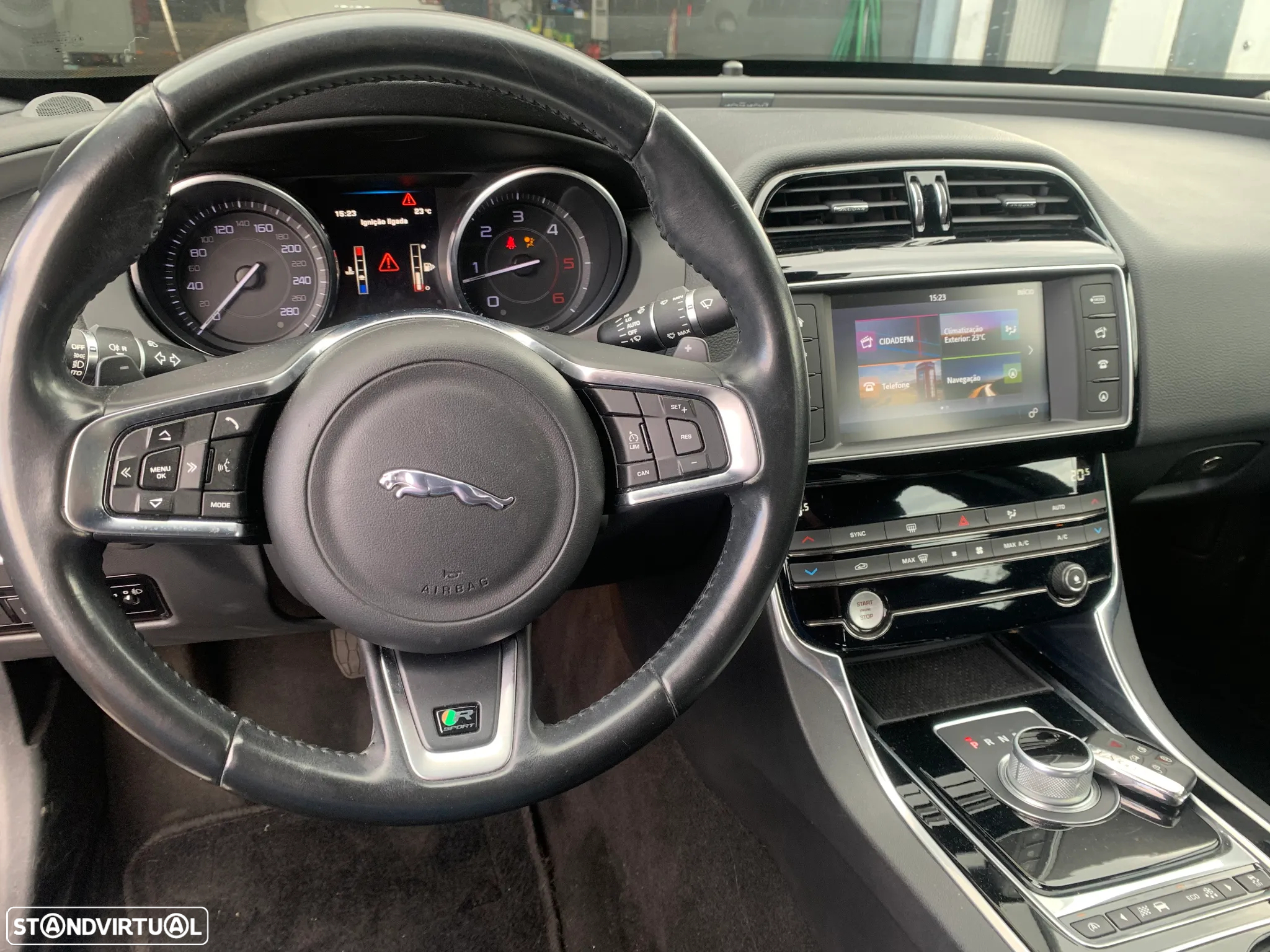 Jaguar XE E-Performance Aut. R-Sport - 41