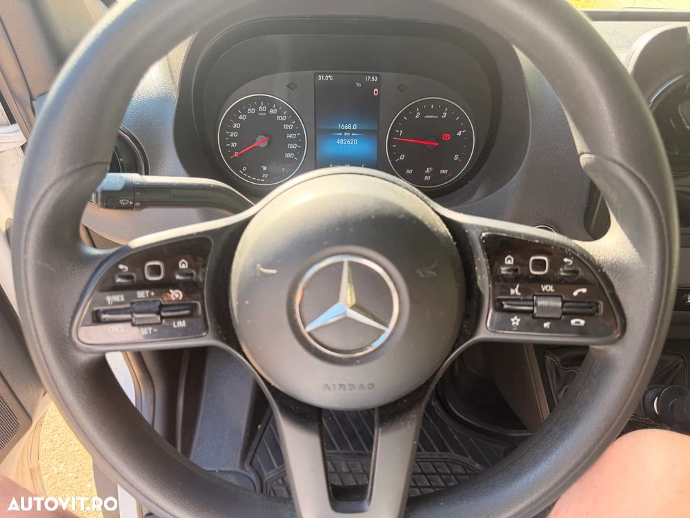 Mercedes-Benz Sprinter - 7