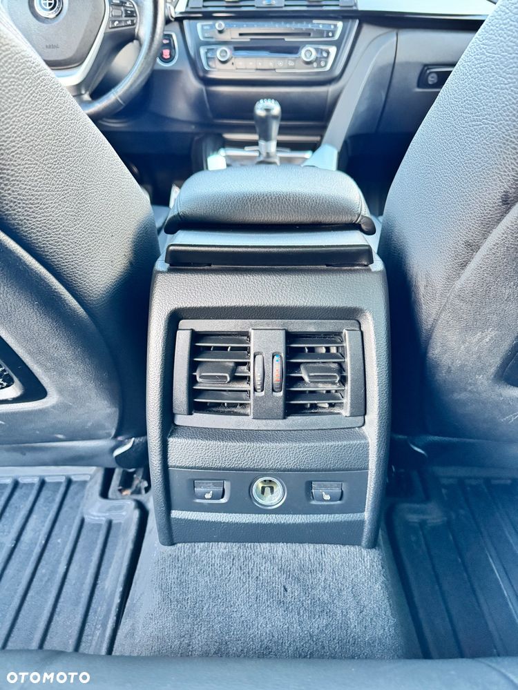 BMW Seria 3 316d Sport Line - 18