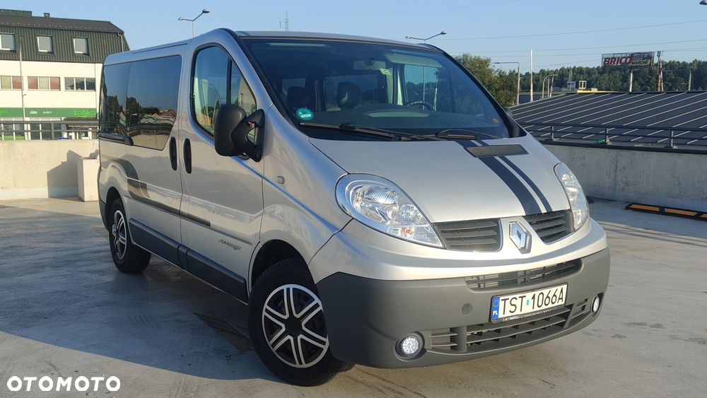 Renault Trafic 2.5 dCi 150 FAP Passenger L1H1 Quickshift Privilège - 32