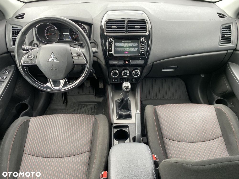 Mitsubishi ASX - 14