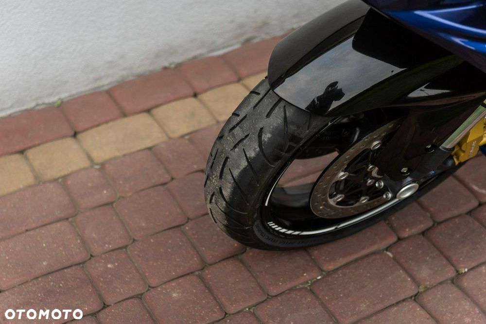 Suzuki GSX-R - 7