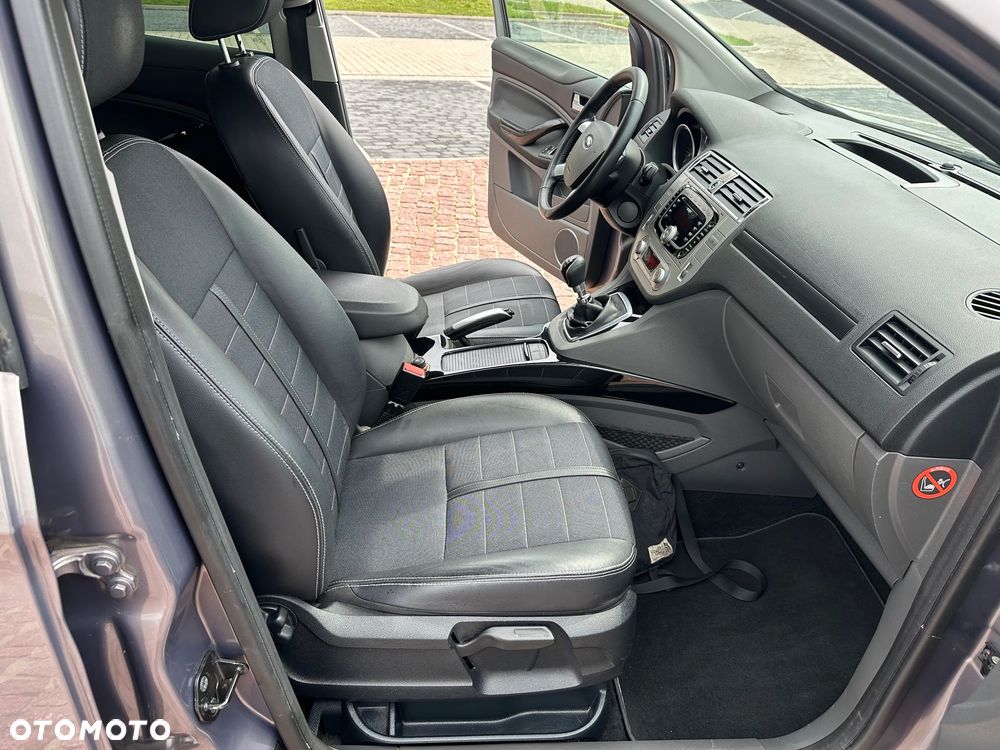 Ford Kuga 2.0 TDCi 4x4 Titanium - 13