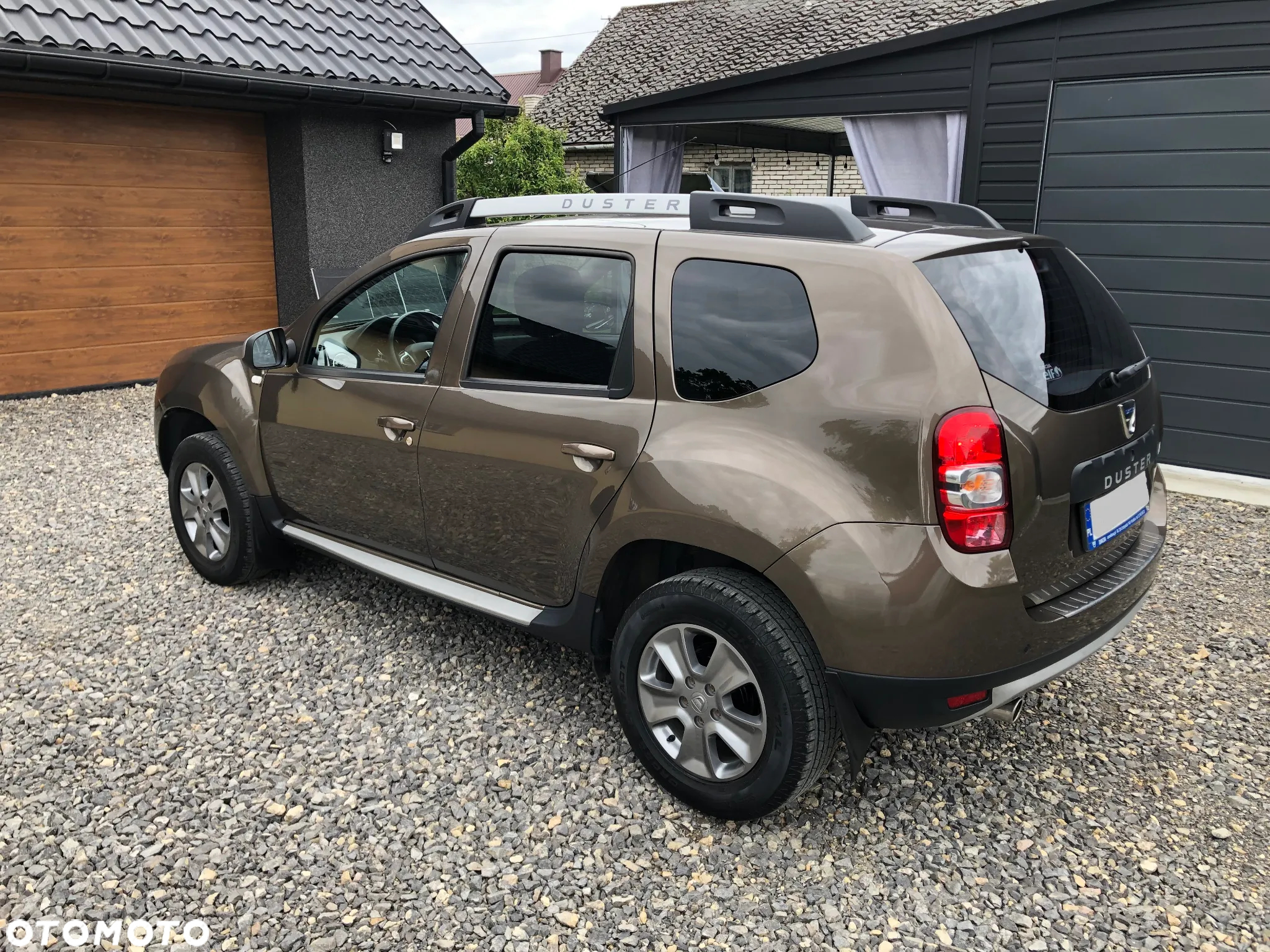 Dacia Duster 1.6 SCe Laureate S&S - 28