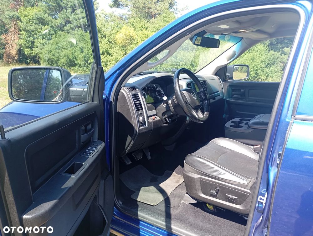 RAM 1500 Crew Cab Shortbed Bighorn - 16