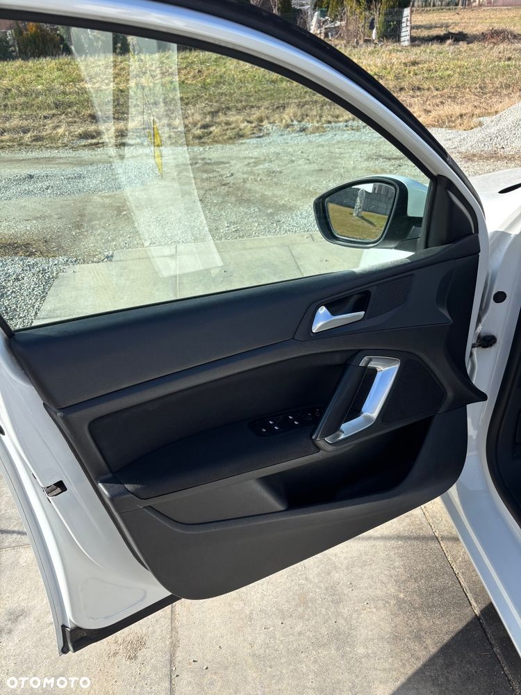 Peugeot 308 BlueHDi 120 Stop & Start Style - 12