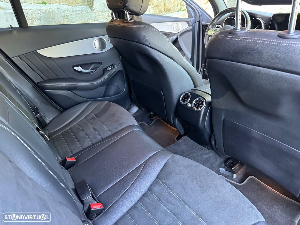 Mercedes-Benz GLC 200 d Coupe 4Matic 9G-TRONIC AMG Line Plus - 27