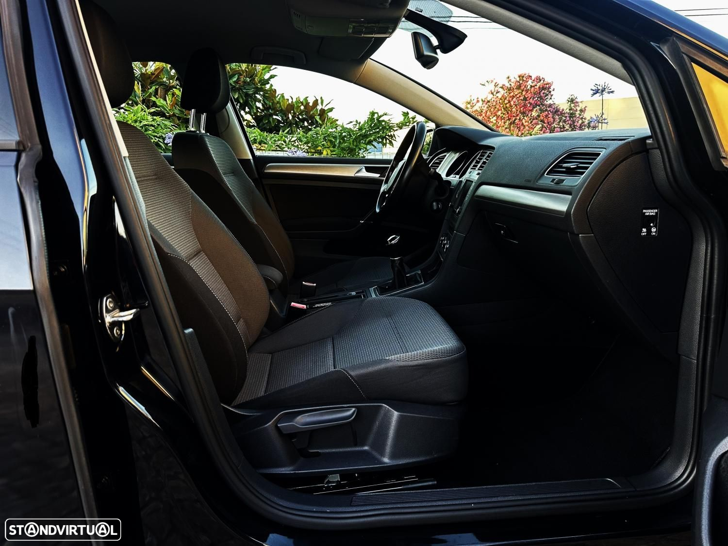 VW Golf 1.6 TDi BlueMotion Confortline - 8