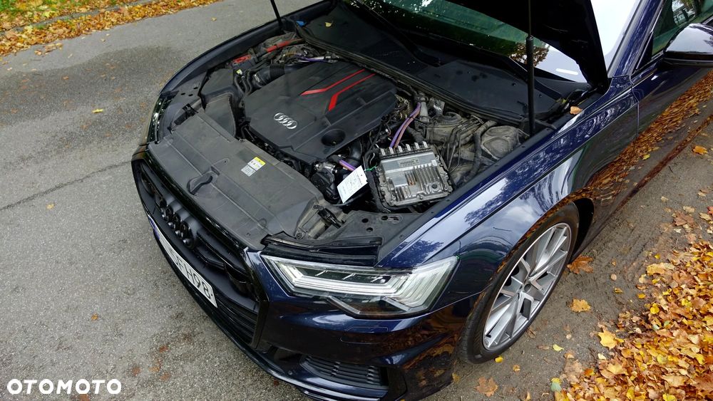 Audi S6 Avant - 24