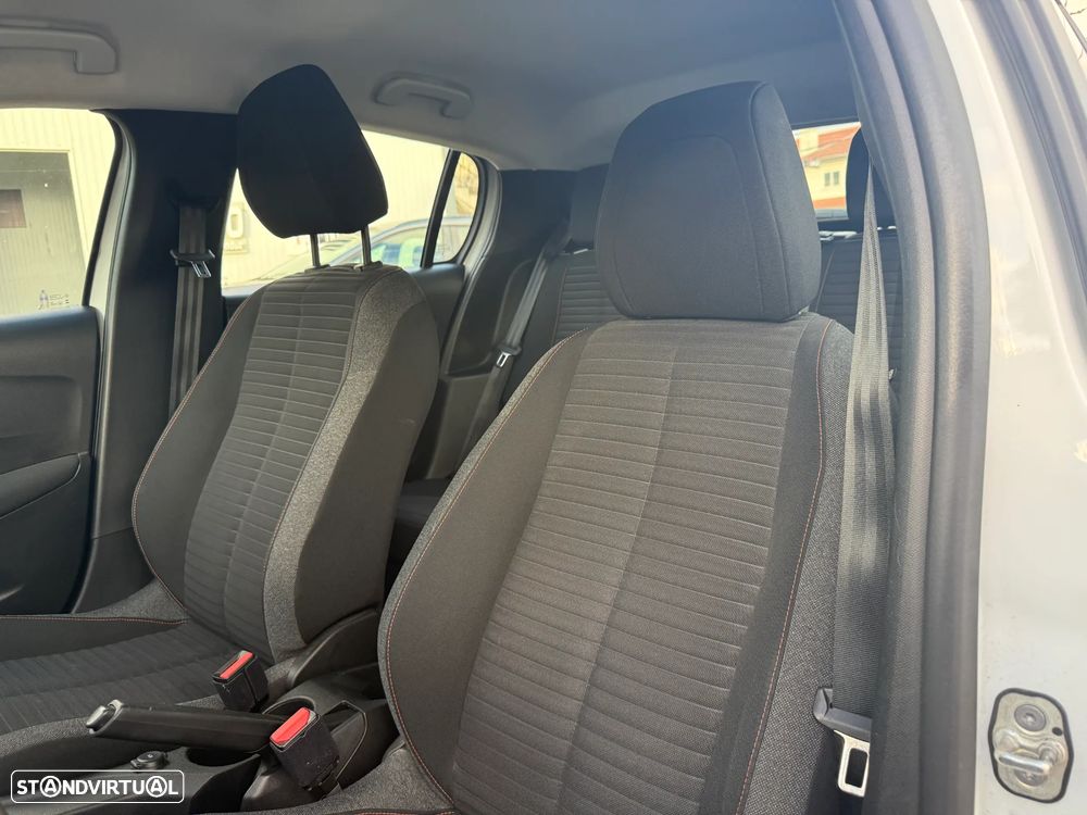 Peugeot 208 1.2 PureTech Active Pack - 13