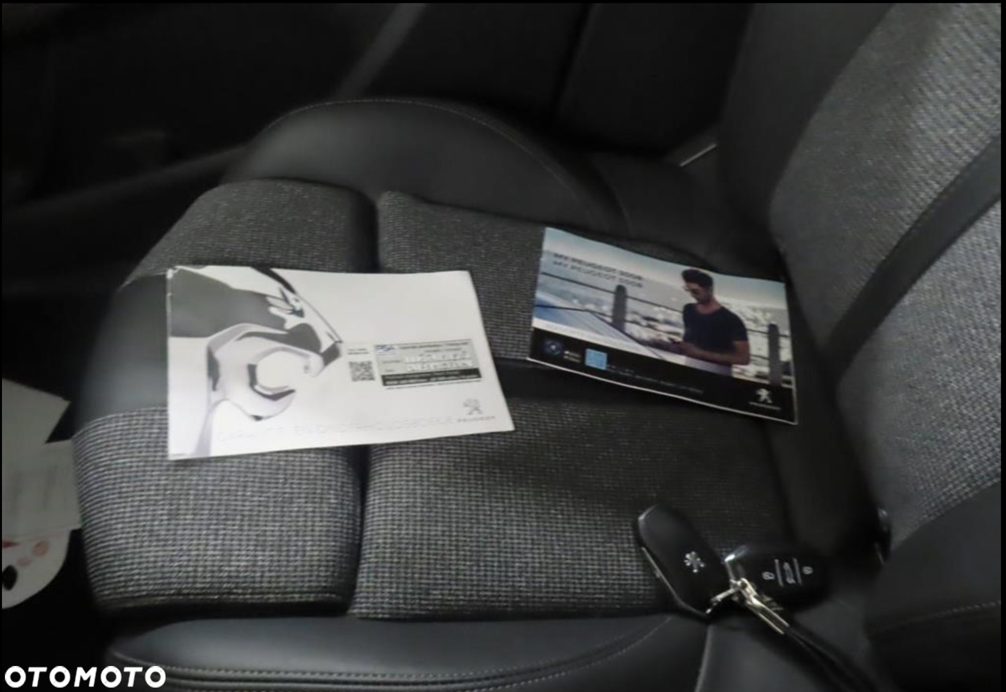 Peugeot 3008 1.2 PureTech Allure Pack S&S EAT8 - 8