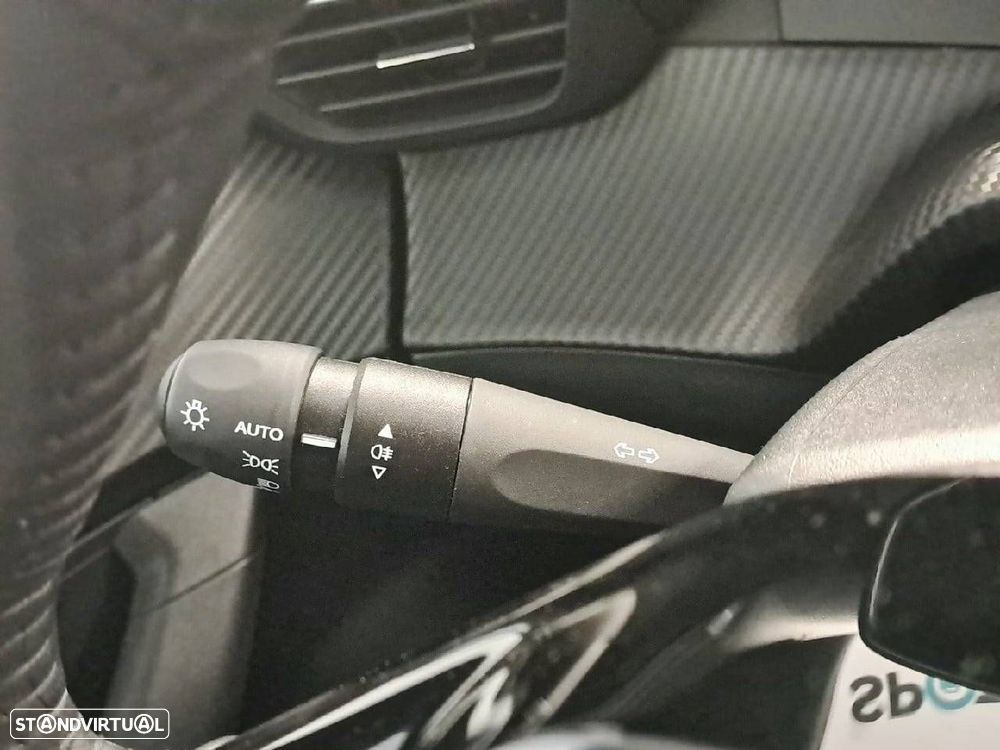 Peugeot e-2008 54 kWh Style - 14