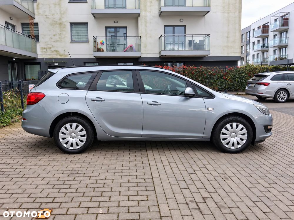 Opel Astra 2014 photo 3