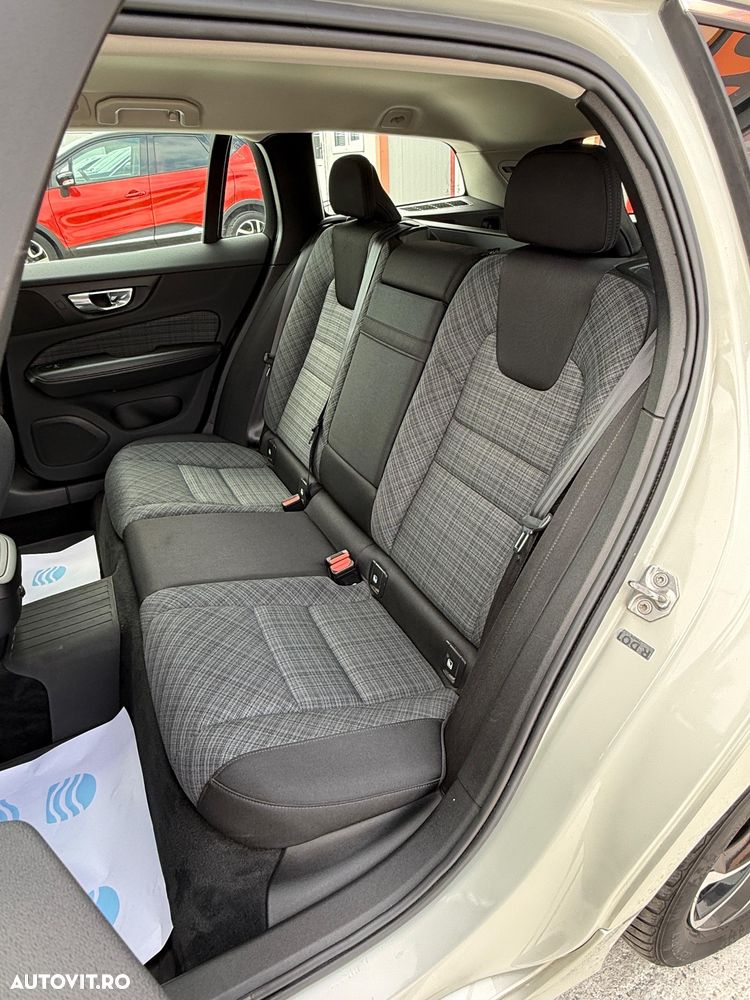 Volvo V60 B4 D Geartronic Momentum Pro - 15