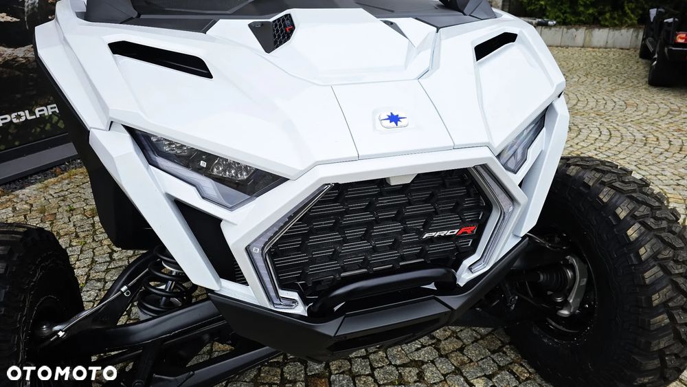 Polaris RZR - 12