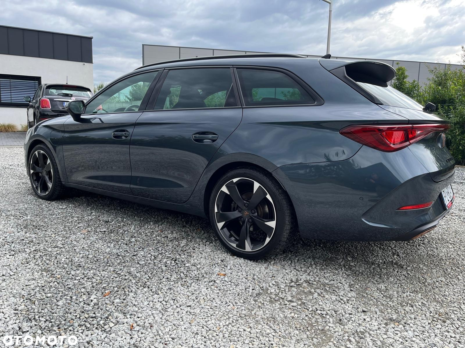 Cupra Leon Sportstourer 1.4 e-Hybrid (180 kW System) VZ - 5