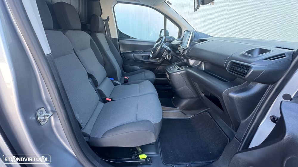 Peugeot e-Partner 50 KWh Premium - 25