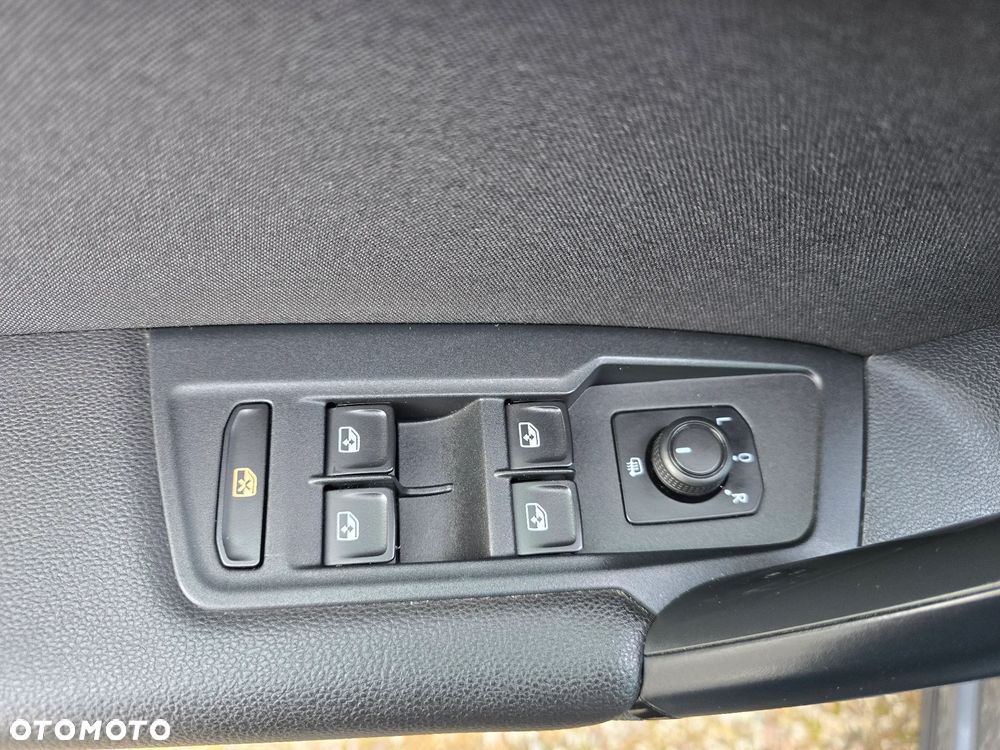 Volkswagen Tiguan 2.0 TDI SCR DSG Life - 35