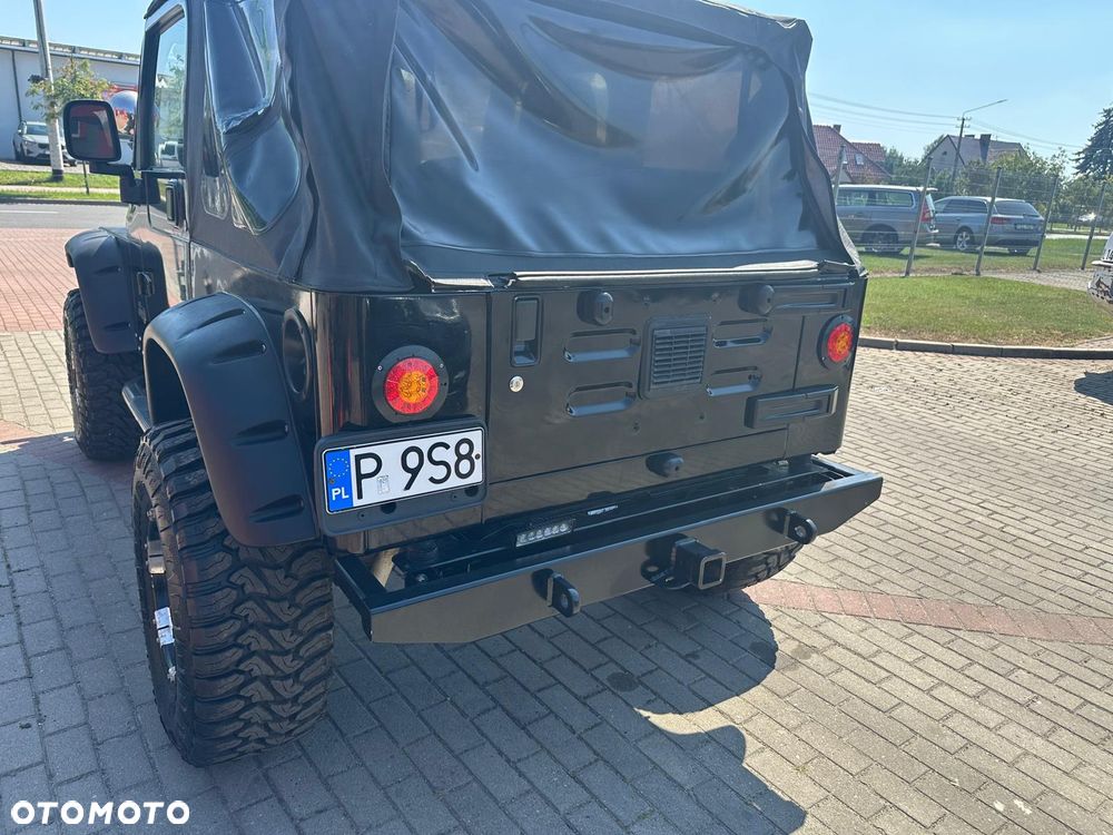Jeep Wrangler - 9