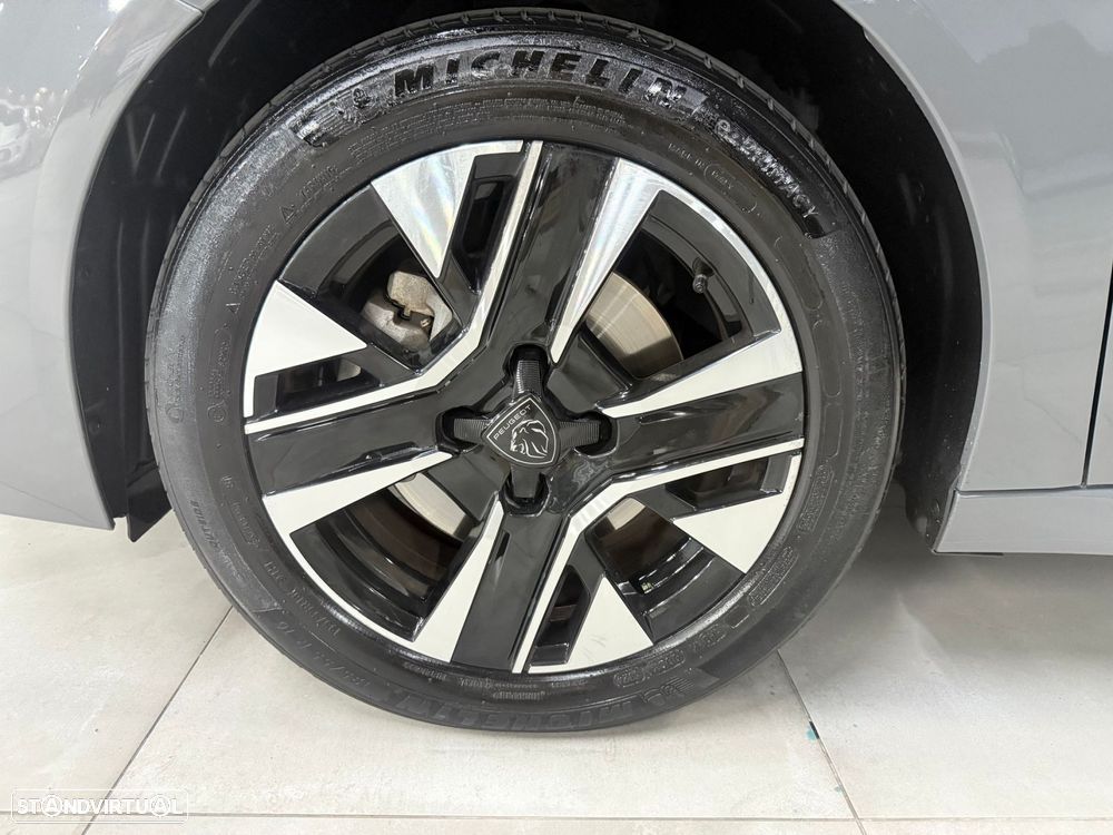 Peugeot 208 1.2 Hybrid Allure e-DCS6 - 14