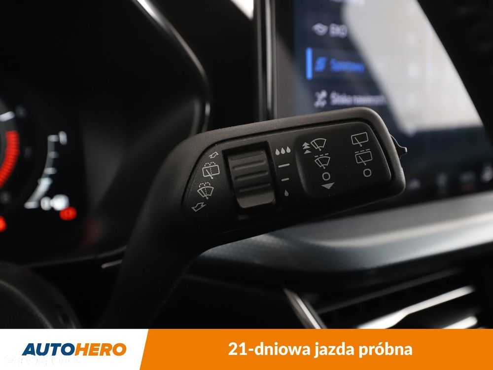 Ford Focus - 33