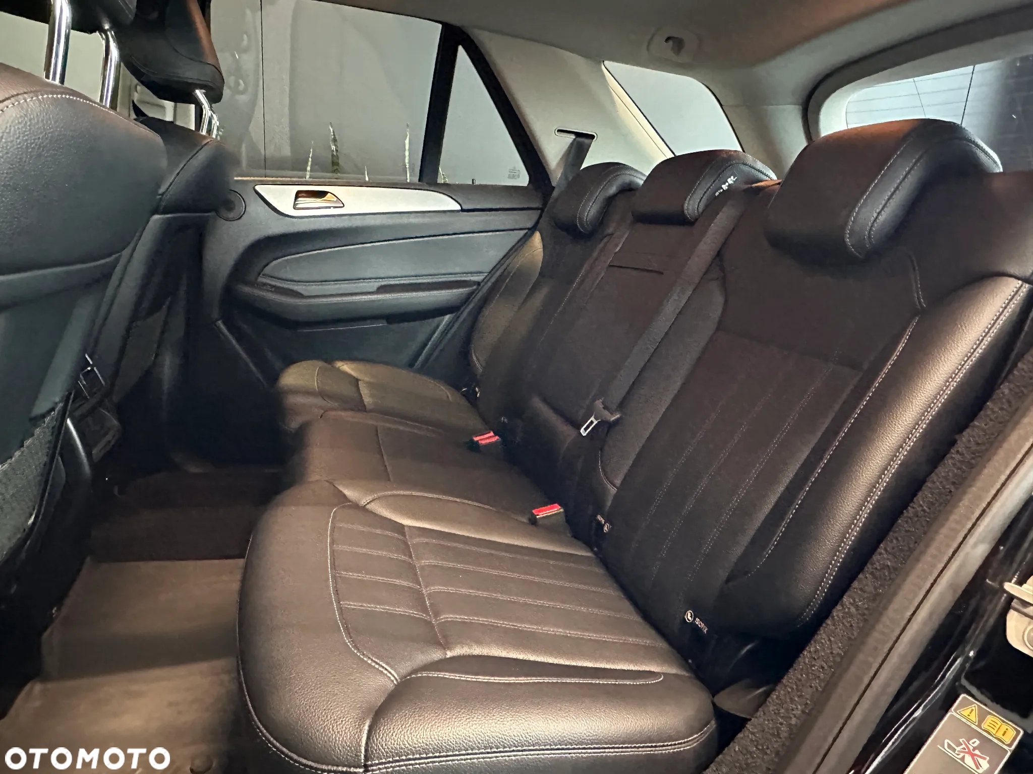 Mercedes-Benz GLE 250 d 4-Matic - 13