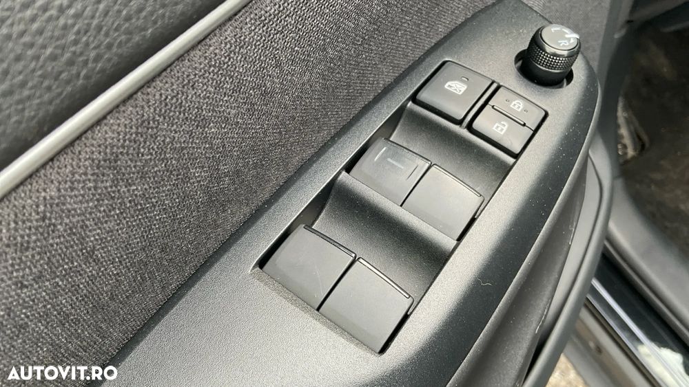 Toyota Yaris Cross 1.5 VVT-i HSD 4x2 Eco - 13