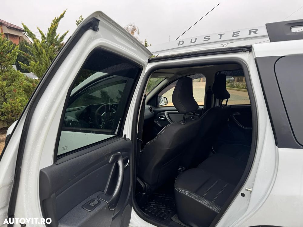 Dacia Duster dCi 110 FAP 4x4 Blackshadow - 18