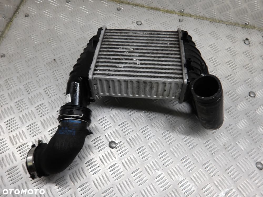 PASSAT B5 FL SEDAN 2.5 TDI 4MOTION CHŁODNICA INTERCOOLER LEWA 3B0145805J - 3