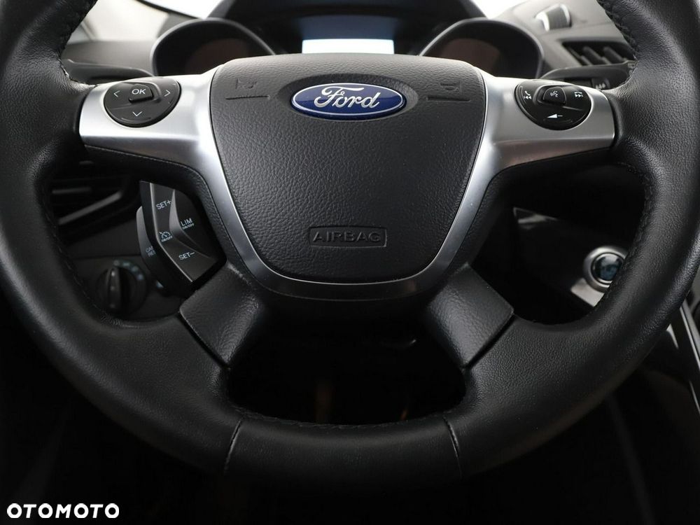 Ford Kuga 2.0 TDCi 4x4 Titanium - 22