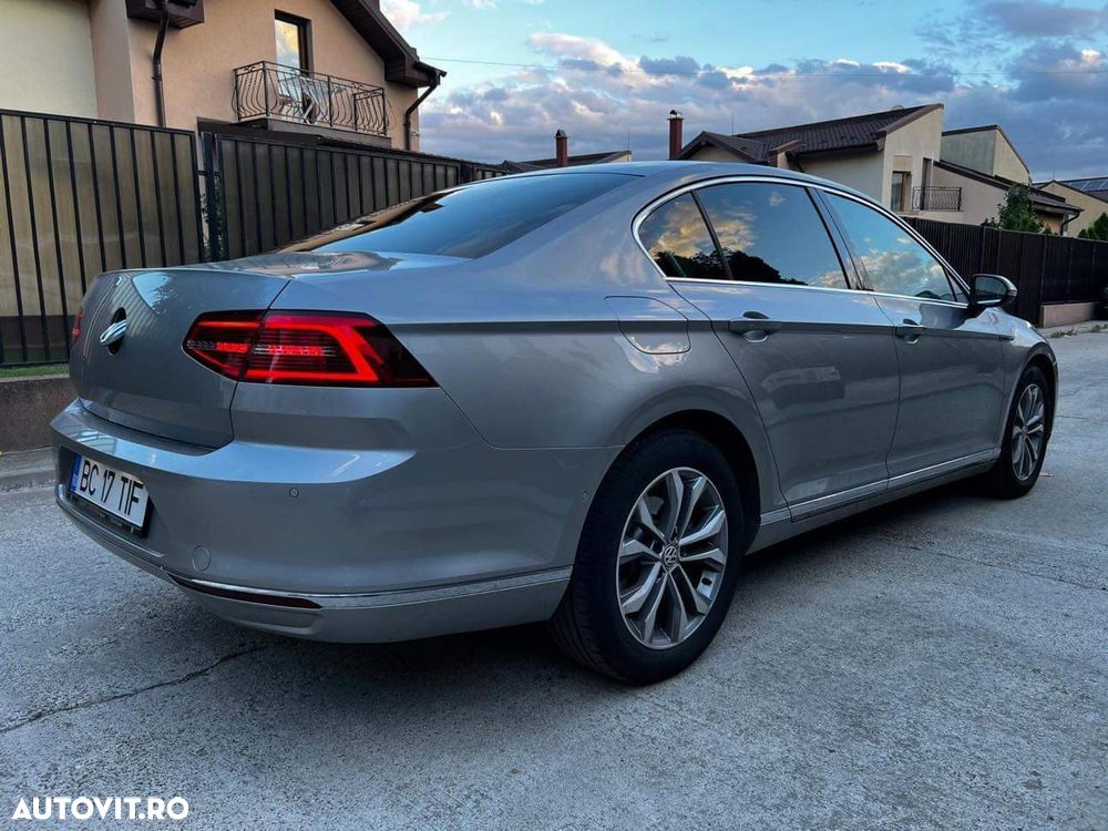 Volkswagen Passat - 5
