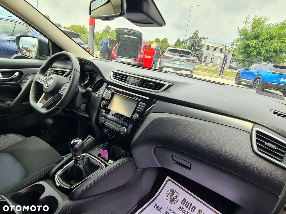 Nissan Qashqai 1.2 DIG-T N-Connecta - 24