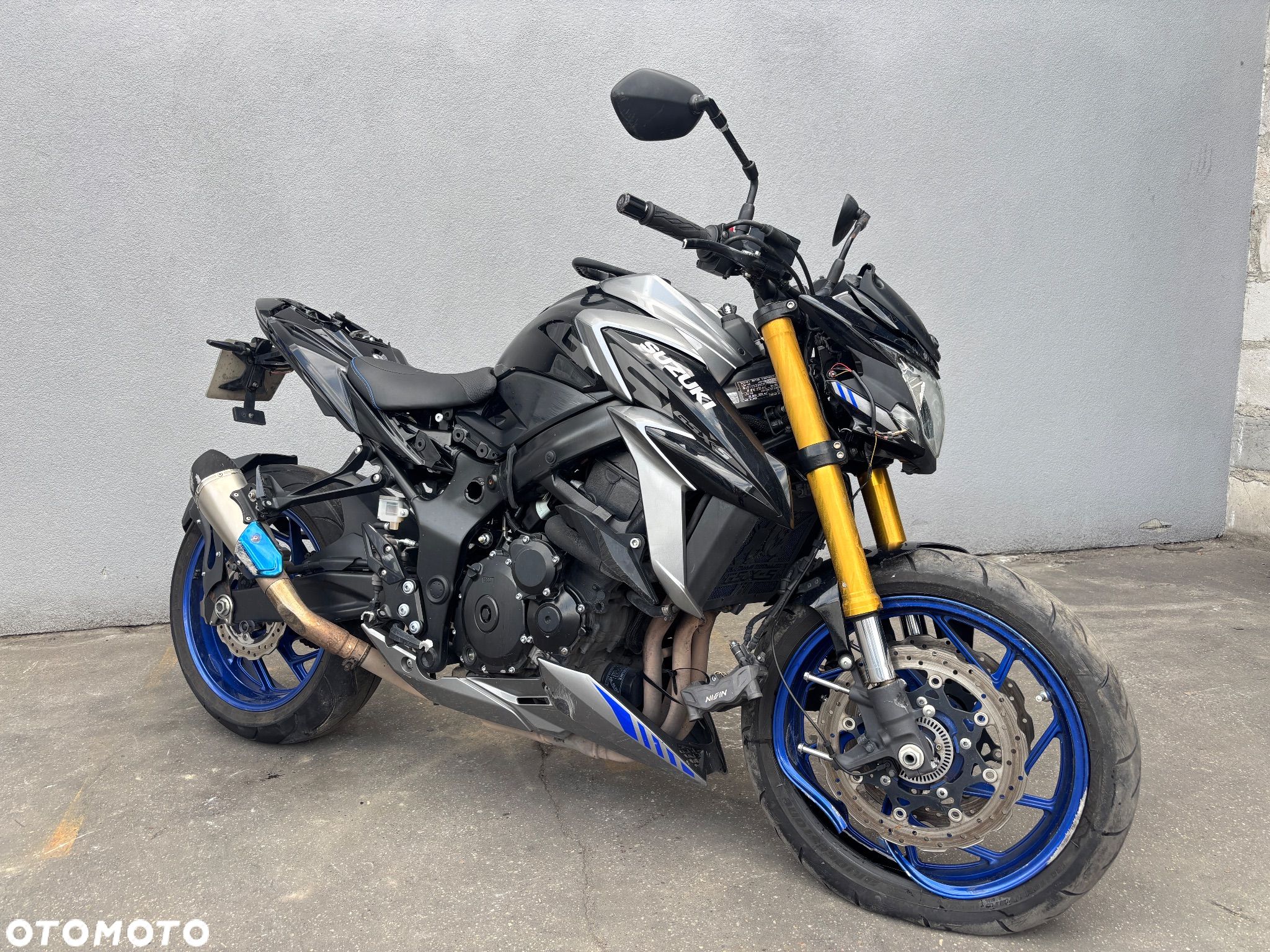 Suzuki GSX - 1