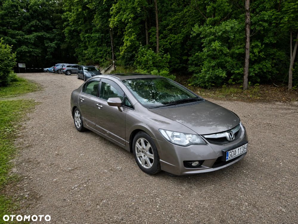 Honda Civic 1.8 Executive - 3